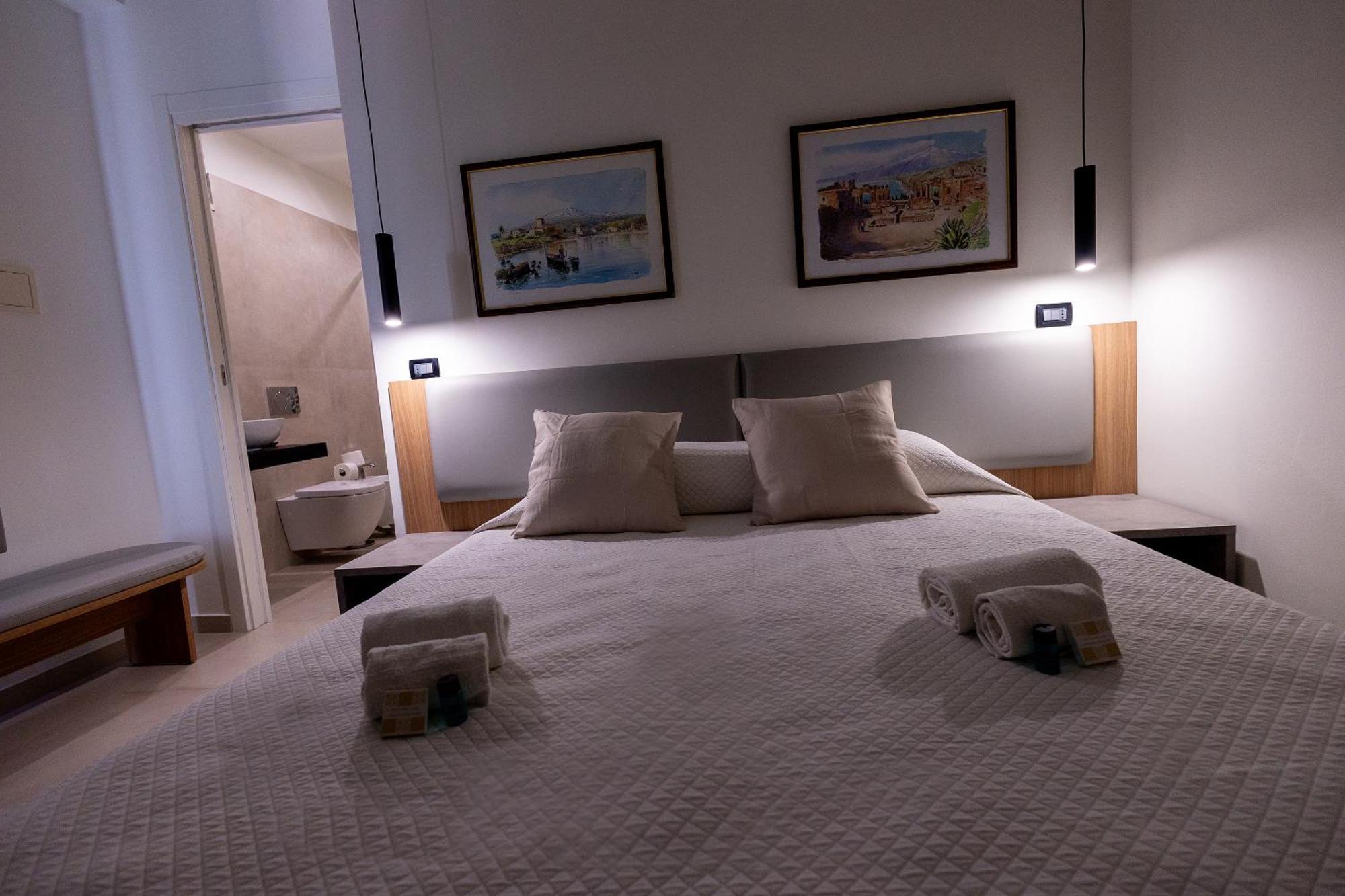 Villa Iris Giardini Naxos Ngoại thất bức ảnh